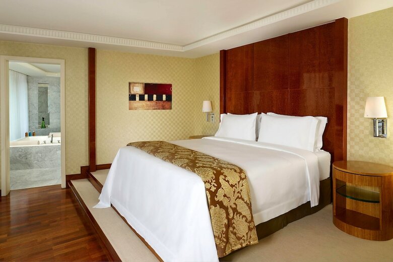 The Park Tower Knightsbridge, A Luxury Collection Hotel, London
