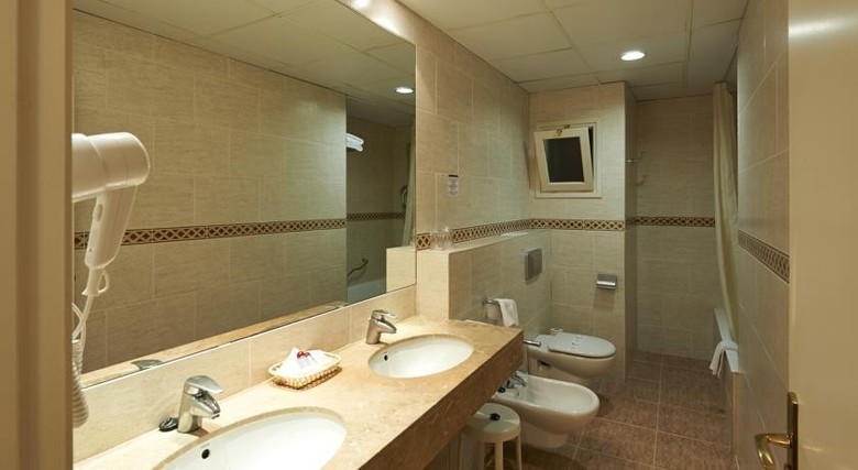 Hotel Abat Cisneros