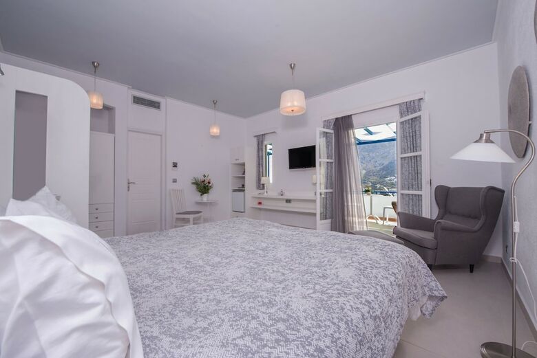Hotel Aegialis