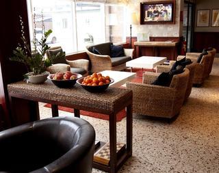Hotel First Ett