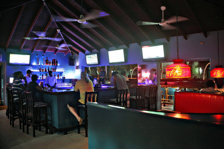 Coconut Court Beach Hotel