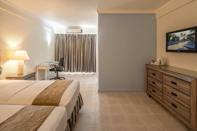 Hotel Time Out At The Gap