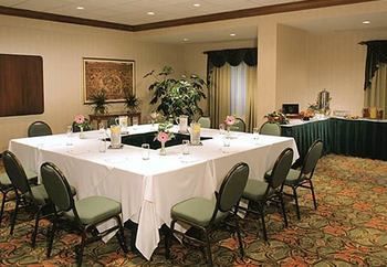 Hotel Courtyard By Marriott Toronto Airport