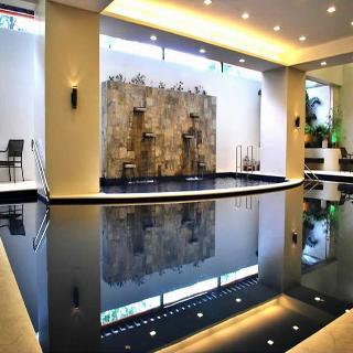 Hotel Millenia Suites