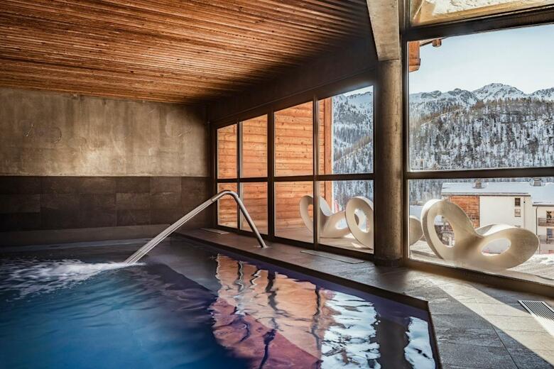 Anova Hotel & Spa
