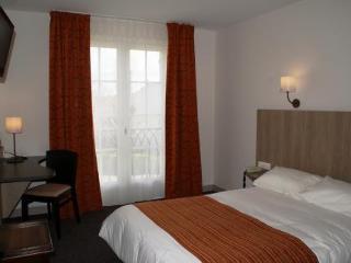 Brit Hotel La Croix Blanche