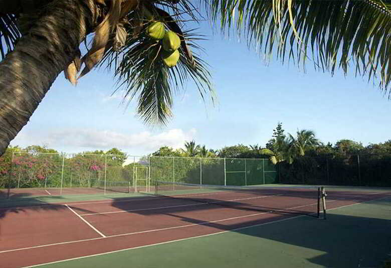 Hotel Pinksands Resort