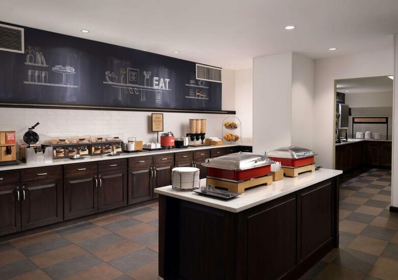 Hotel Avenue Crowne Plaza Chicago