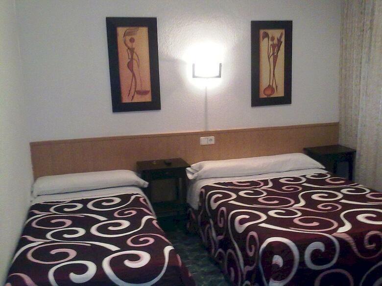 Hostal Bru�a