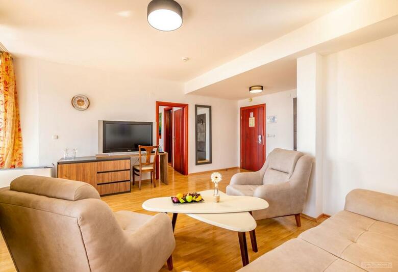 Hotel Tino