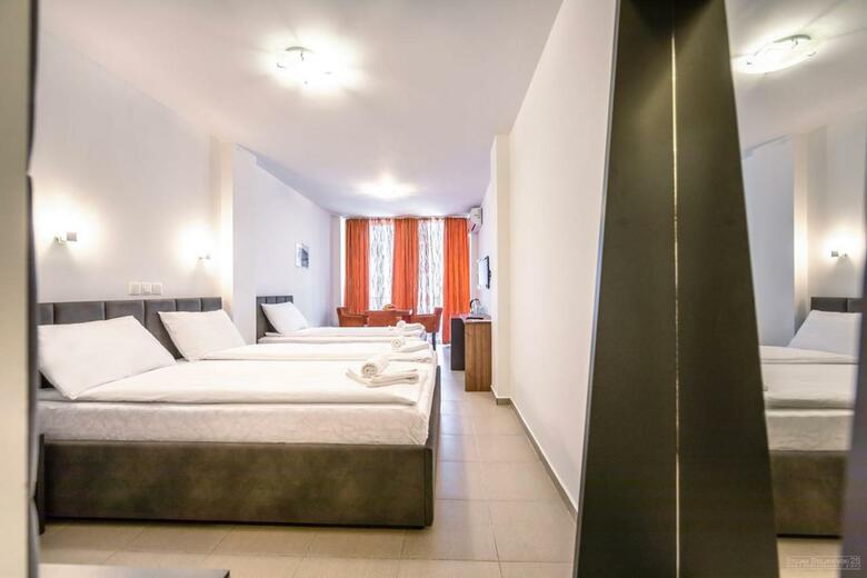 Hotel Tino