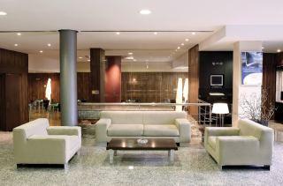 Aparthotel Camparan Suites