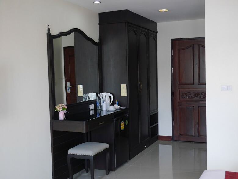 True Siam Rangnam Hotel