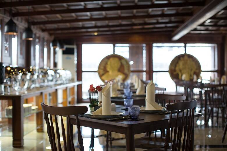 True Siam Rangnam Hotel