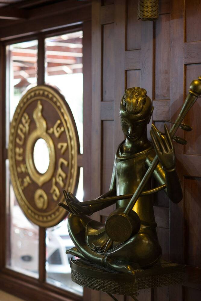 True Siam Rangnam Hotel