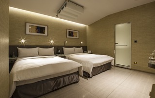 Hotel B7 Journey