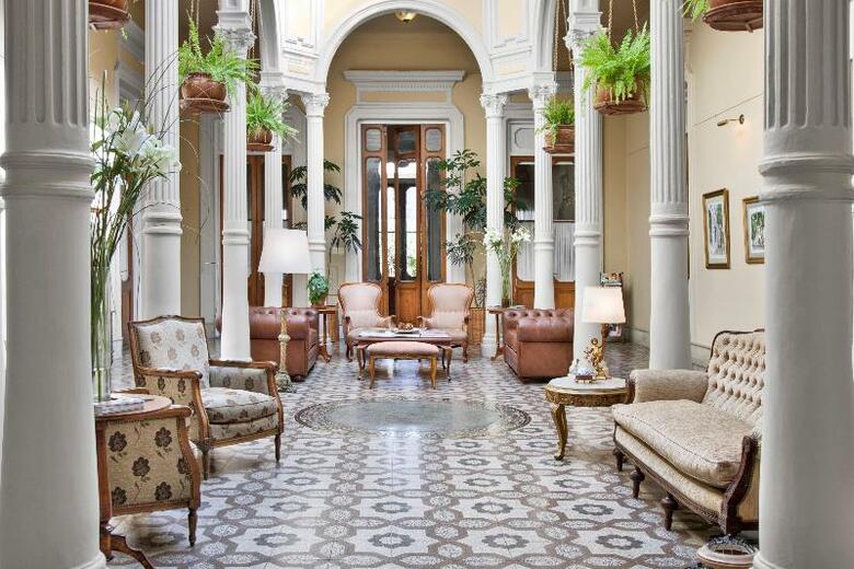 Hotel Del Casco