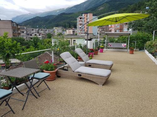 Hostal Ilir Guest House 1