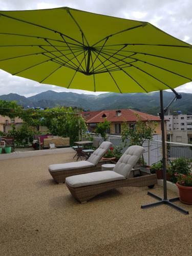 Hostal Ilir Guest House 1