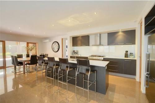 Newington Lakehouse