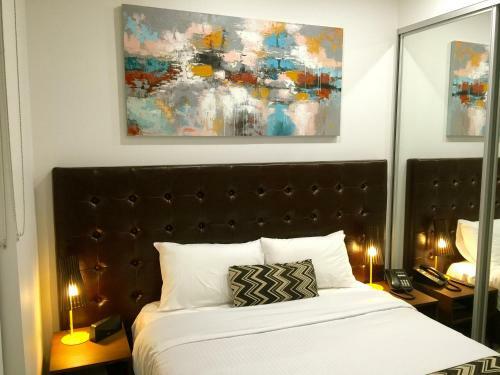 Whitehorse Apartments Hotel