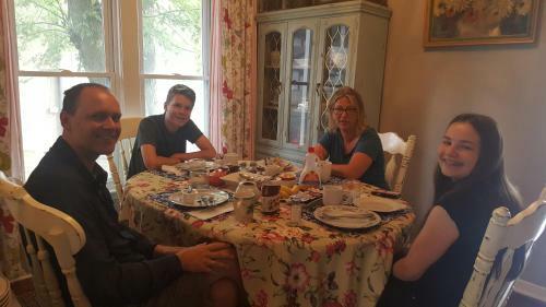 Bed & Breakfast Adam Inn