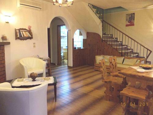 Stefanos Apartments
