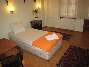 Paris Hotel