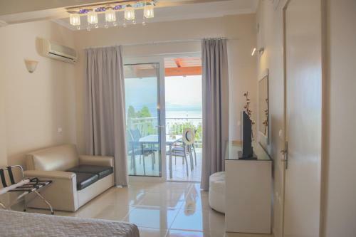 Brentanos Apartments - View Of Paradise