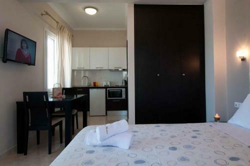 Brentanos Apartments - View Of Paradise