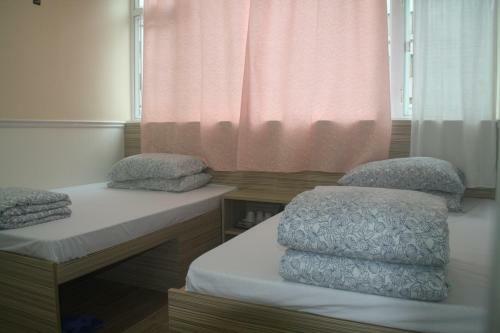 Hostal K & B Hostel