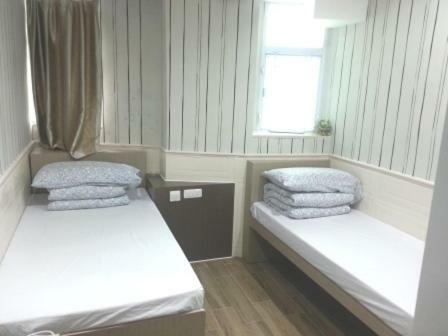 Hostal K & B Hostel