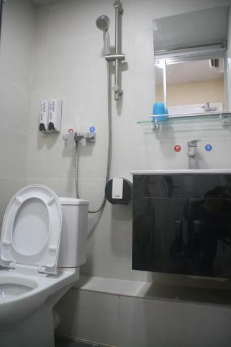 Hostal K & B Hostel