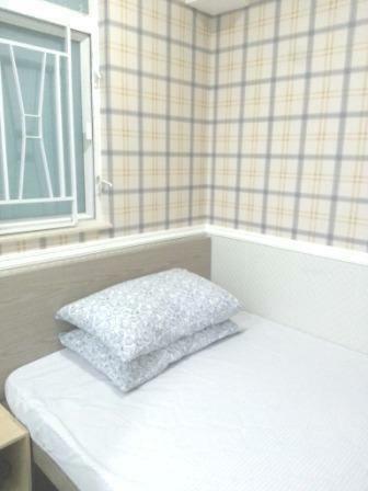 Hostal K & B Hostel