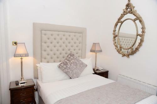 Hostal The Blarney Stone Guesthouse