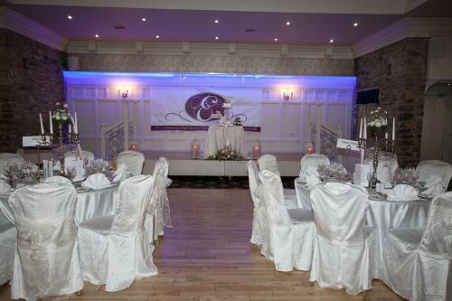 Earl Of Desmond Hotel