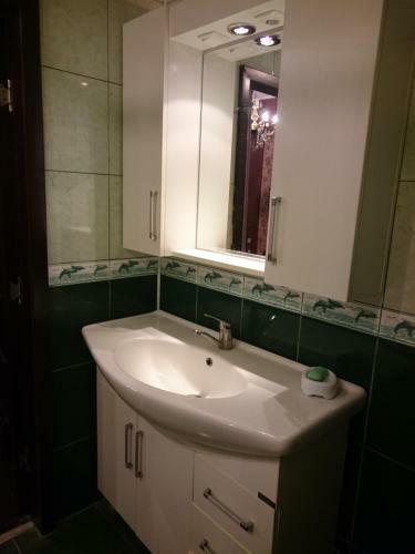 Apartment On Xudu M?mm?dov 36