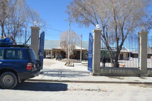 Onkel Inn Wagon Sleepbox Uyuni