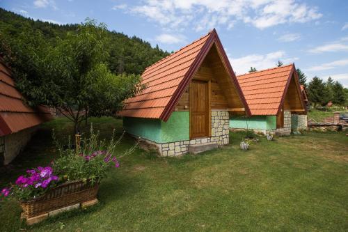 Kamp Dvije Vrbe
