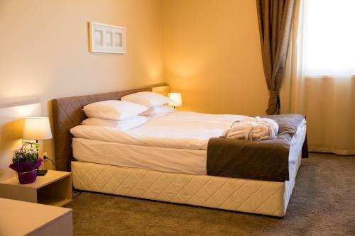Seven Seasons Hotel & Spa