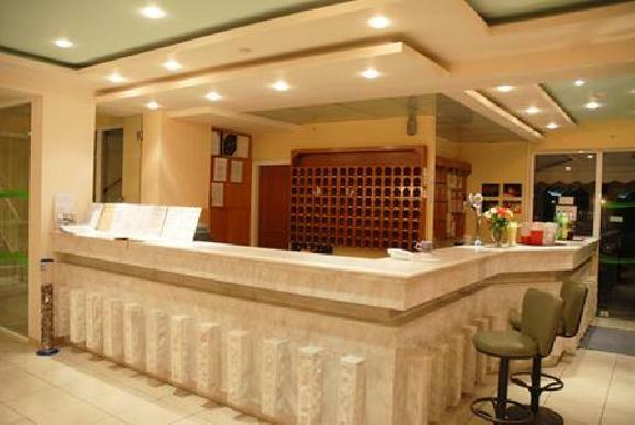Hotel Commodore