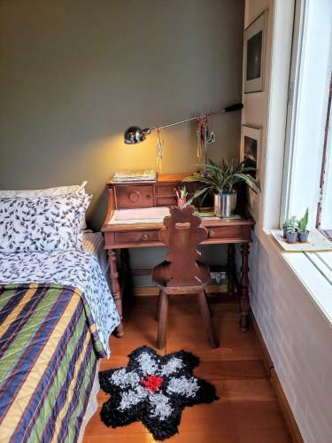 Hostal Pinati Guest House