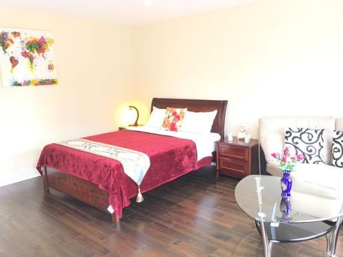Hostal Toronto Downtown Comfortable Home