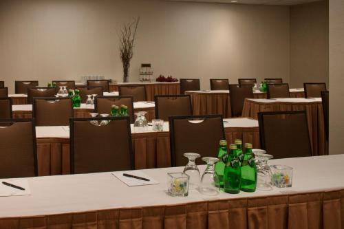 Delta Hotels By Marriott Winnipeg
