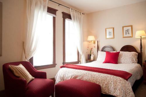 Homestead House B&B