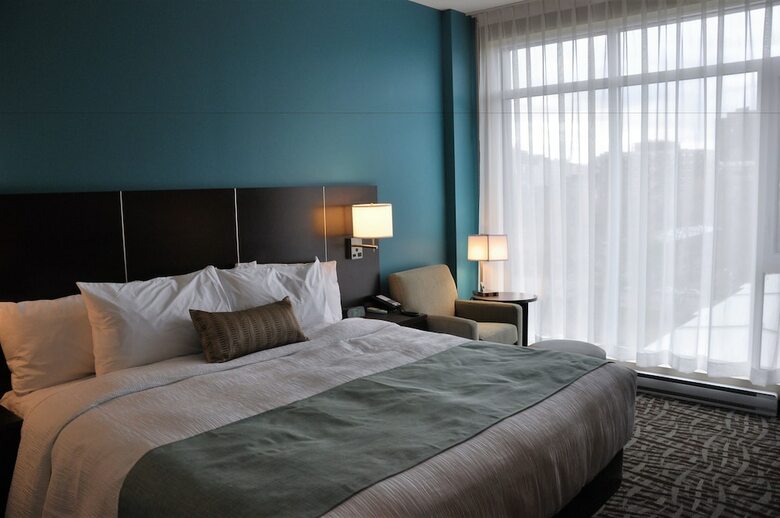 Best Western Plus Hotel Montreal