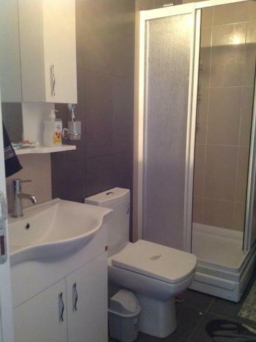White Suit Apartment
