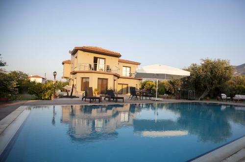 Villa Hera Kyrenia Gardens