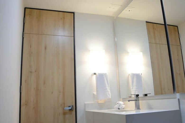 Lq Hotel By La Quinta Medellin