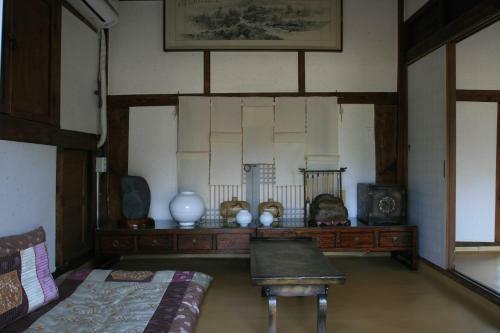 Hostal Yongwook Lee's Traditional House